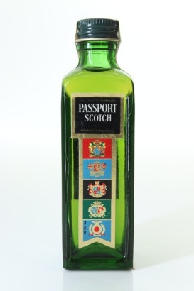 (1) Passport Blended Scotch Whisky Miniature, Scotland