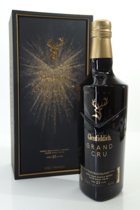 (1) Glenfiddich Grand Cru Cuvee Cask Finish 23 Year Old Single Malt Scotch Whisky, 43% ABV (GB)