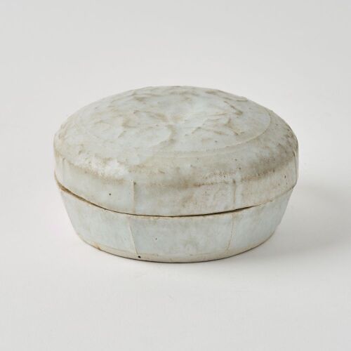 A Chinese Song Dynasty Hutian Kiln Covered Box