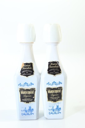 (1) Vandermint Minted Chocolate Liqueur Miniatures, Netherlands, 2 Bottles Sold as One Lot