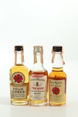 (1) Mixed Bourbon Whiskey Miniatures, USA, 3 Bottles Sold as One Lot