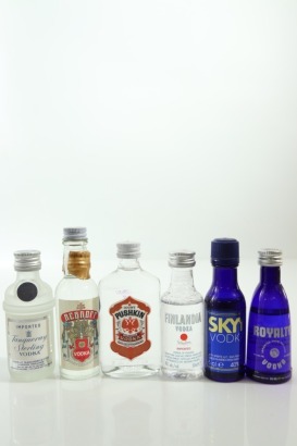 (1) Mixed Vodka Miniatures, 6 Bottles Sold as One Lot