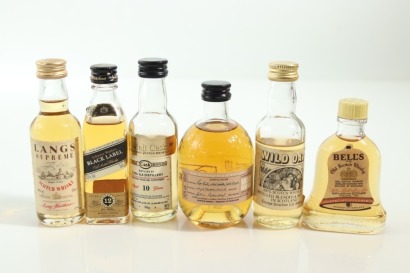 (1) Mixed Scotch Whisky Miniatures, 6 Bottles Sold as One Lot