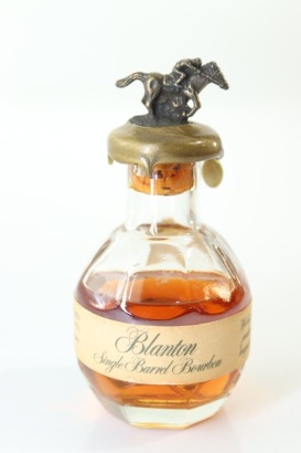 (1) Blanton's Single Barrel Kentucky Straight Bourbon Whiskey Miniature