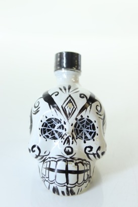 (1) KAH Tequila White Skull Miniature