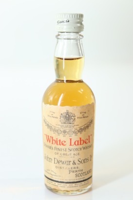 (1) Dewar's White Label Blended Scotch Whisky Miniature