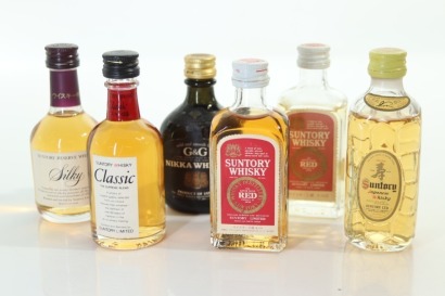 (1) Mixed Blended Whisky Miniatures, 6 Bottles Sold as One Lot