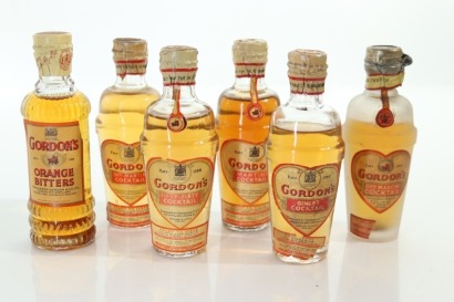 (1) Vintage Gordon's Miniature Set, 6 Bottles Sold as One Lot
