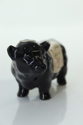 (1) Black Bull Shaped Scotch Whisky Miniature