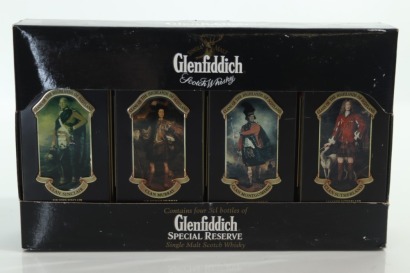 (1) Glenfiddich Select Cask Scotch Whisky Miniature Set