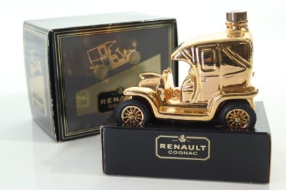 (1) Renault Cognac Gold Car Miniature
