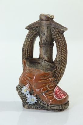 (1) Miniature Ceramic Boot Drioli Cherry Brandy