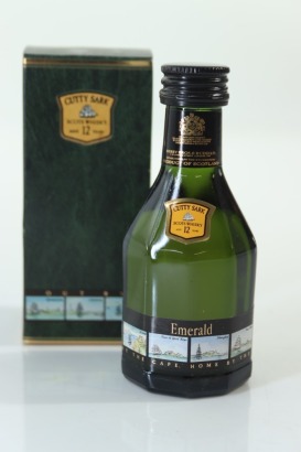 (1) Cutty Sark Emerald 12 Year Old Blended Scotch Whisky Miniature