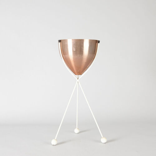 A Midcentury Atomic Planter&nbsp;