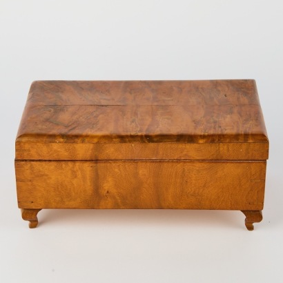 A Vintage Puriri Wooden Box