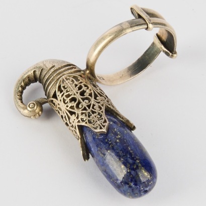 A Lapis Lazuli Sterling Silver Ring