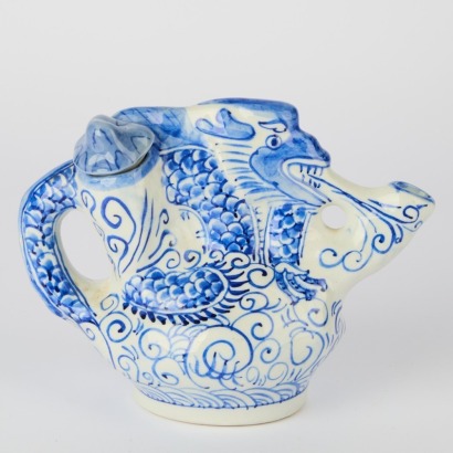 A China Teapot with lid