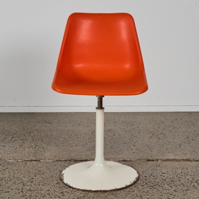 A Hille Robin Day Design Chair