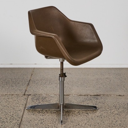 A Vintage Robin Day Swivel Tub Chair