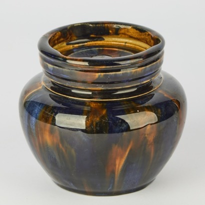 A Treacle Glaze Tobacco Jar