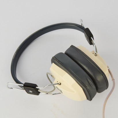 A Pair Of Vintage Otto Headphones By Sanyo