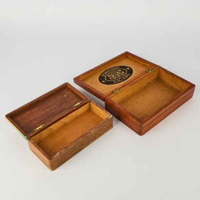 A Pair of Vintage Cigar Boxes 'The Garrick' and 'Joreido Cigars'