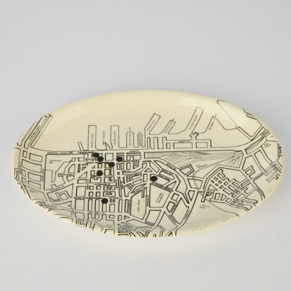 A Crown Lynn Trillos Auckland Map Plate