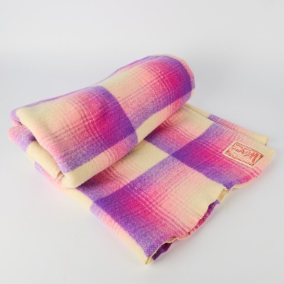 A Vintage 'Warma' Blanket made for United States Group
