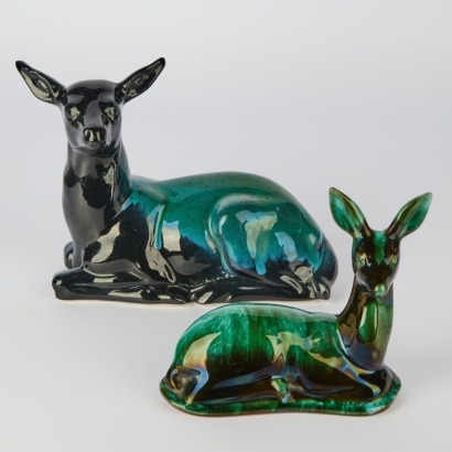 A Blue Mountain Pottery Mother and Fawn