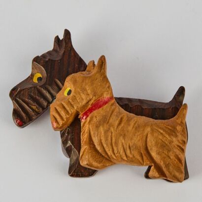 A 1940s Wooden Double Scotty Dog Brooch