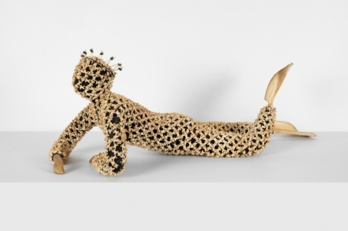 LINDE IVIMEY Nixe, sculpture in bones