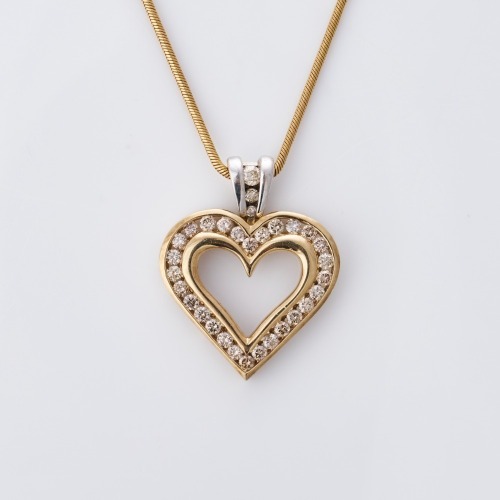 10ct Yellow Gold, Modern, 0.90ct Diamond Heart Pendant on 9ct Yellow Gold, 45cm Snake-like Chain