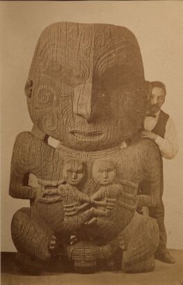 JOHN CROMBIE Pukaki from the Pah at Ohinemotu, Rotorua, in the Auckland Museum. The famous Pukaki carving represents an 18th century chief from the Ngāti Whakaue iwi.