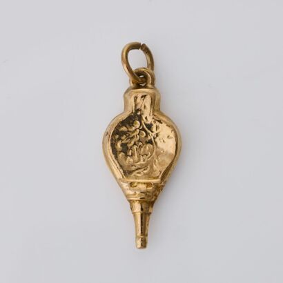 9ct Yellow Gold, Floral Engraved, Bellows Charm