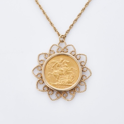 9ct Yellow Gold 1901 Sovereign Coin Pendant with Chain