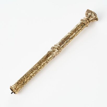 9ct Yellow Gold, Pushout Propelling Pencil with Oak / Flower / Fern Motif, Shield Shaped Quartz Finial