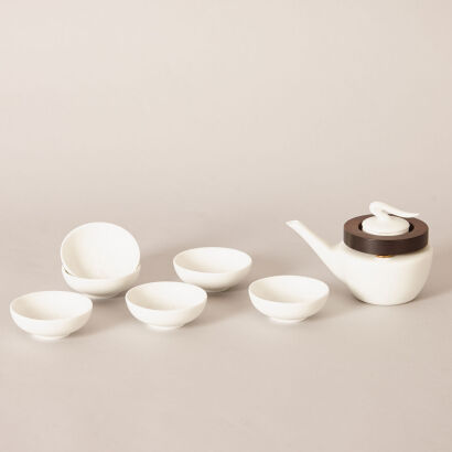 A Chinese Incised 'Cloud' Tea Set - 7 Pieces