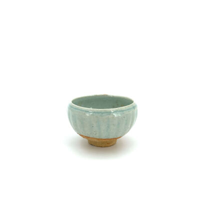 A Chinese Song to Yuan Period Melon-shaped Tea Cup (test mark on base)