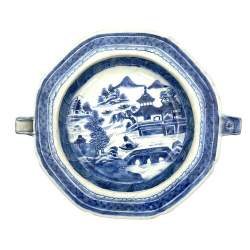 A Late 18th Century and Early 19th Century Chinese Blue and White Landscape Insulation Plate