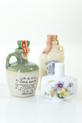 (1) Ceramic Decanter Scotch Whisky Miniature Collection, 3 Bottles Sold as One Lot