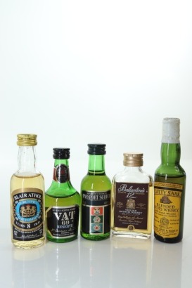 (1) Mixed Scotch Whisky Miniatures, 5 Bottles Sold as One Lot