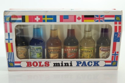 (1) Bols mini Pack, 6 Bottles Sold as One Lot