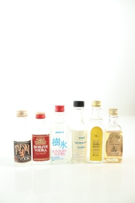 (1) Mixed Vodka Miniatures, 6 Bottles Sold as One Lot
