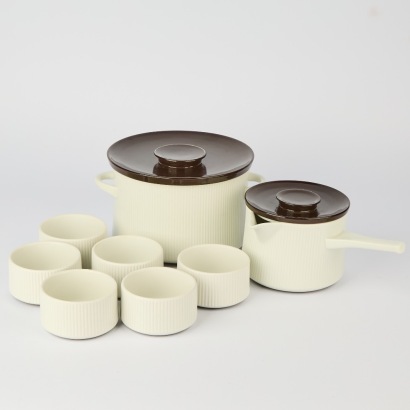 A Set of Mid-Century Thomas Germany Casserole Dishes and Ramekins