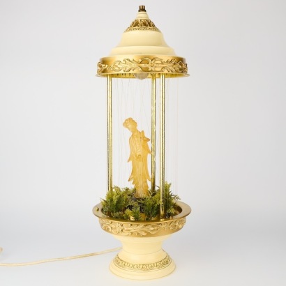 A Vintage 1970s Oil Rain Lamp