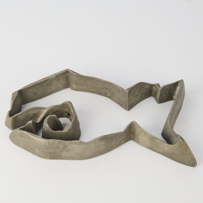 A Vintage Metal Fish Trivet