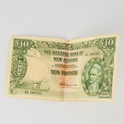 A New Zealand Reserve Bank Ten Pound Note