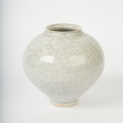 A Barry Hockenhull Shino Glaze Vase