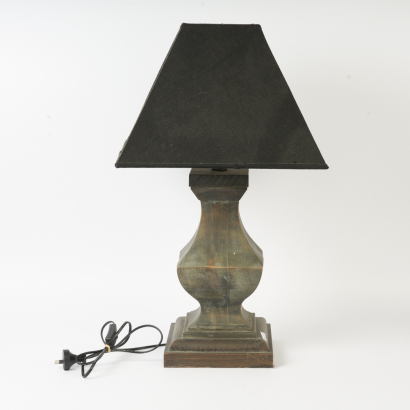 A French Style Table Lamp