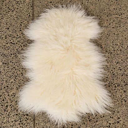 A Tibetan Lamb Rug (White)